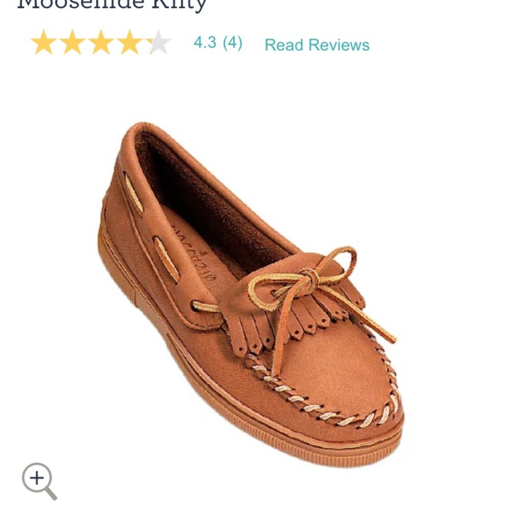 Minnetonka Moose kilty Womans shoes 6.5
